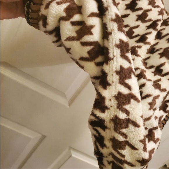 ITALIAN BOUTIQUE Houndstooth Tote Bag - Picture 5 of 5